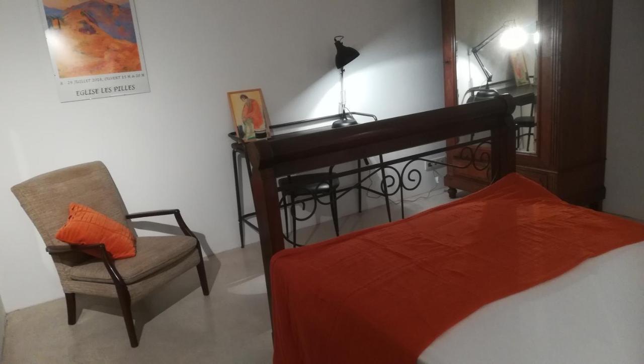 Villa Pie Des Ayrolis Eyroles Esterno foto